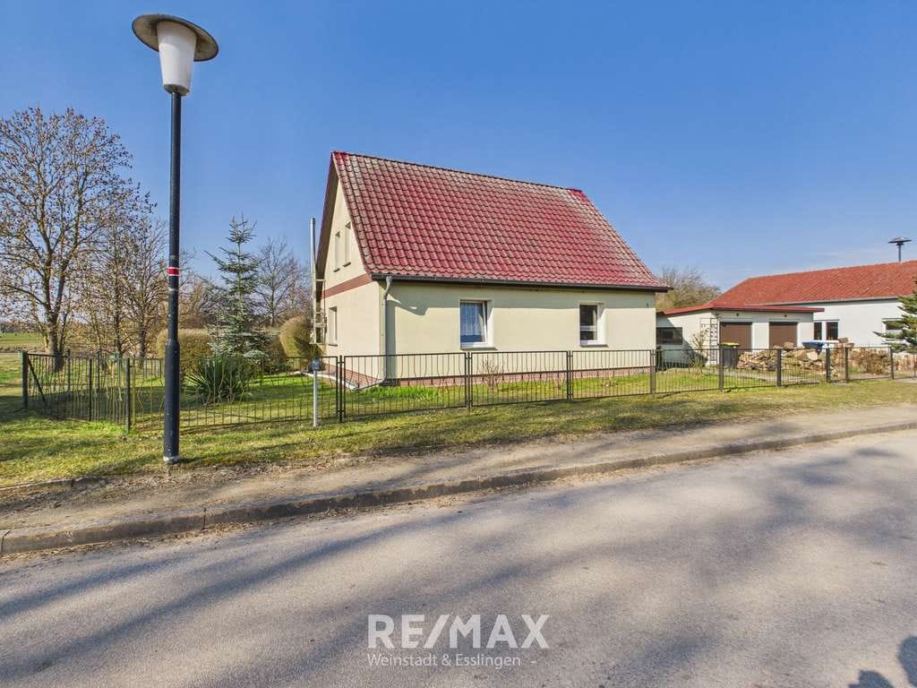 Immobilie in Ankershagen - Charmantes Einfamilienhaus mit 4 Zimmern und großem Grundstück in ruhiger Lage von Ankershagen-Rumps - Bild 0
