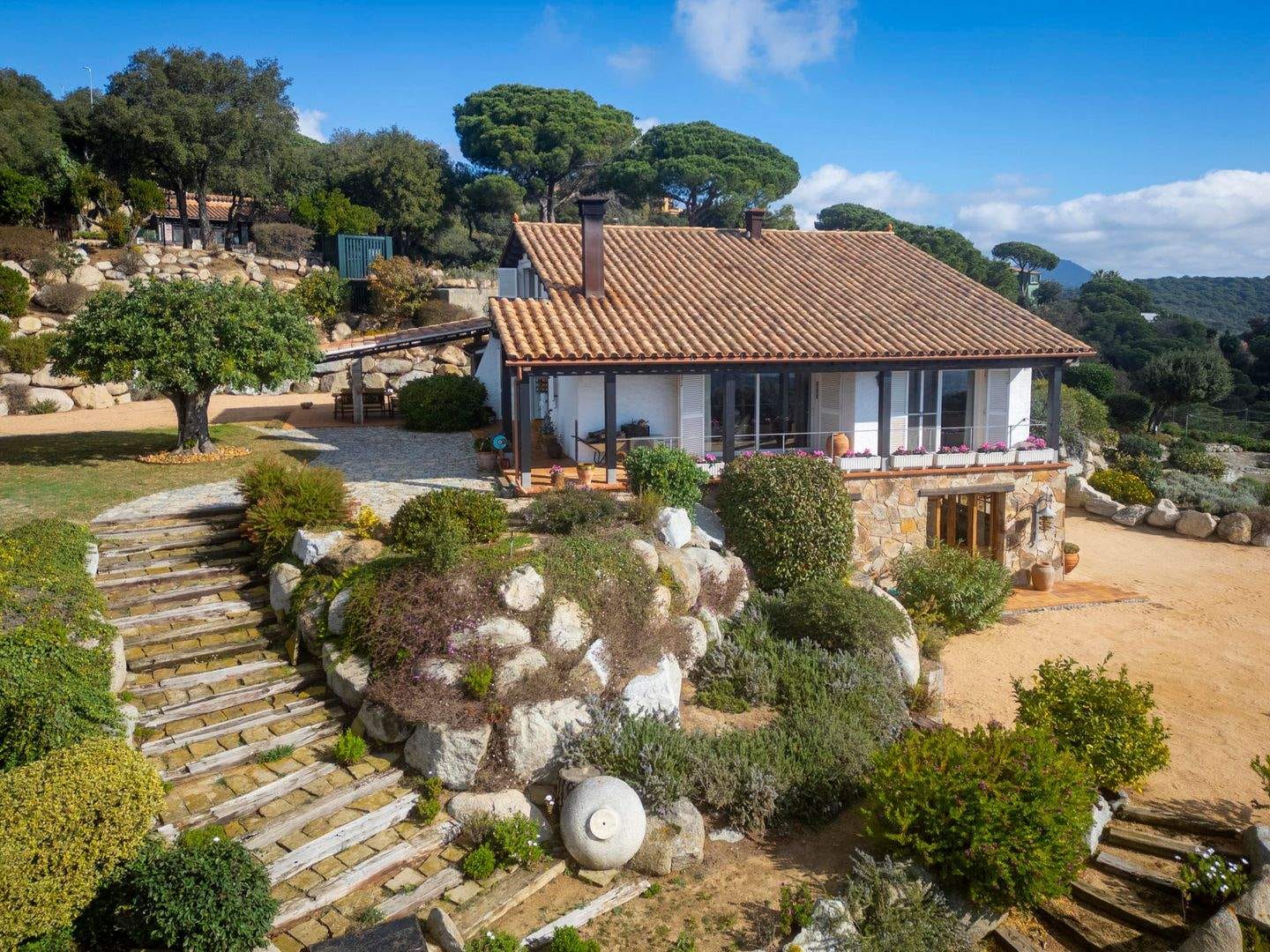 Immobilie in Schönheide - House for sale in Mataró with sea views and large plot of land - Bild 1