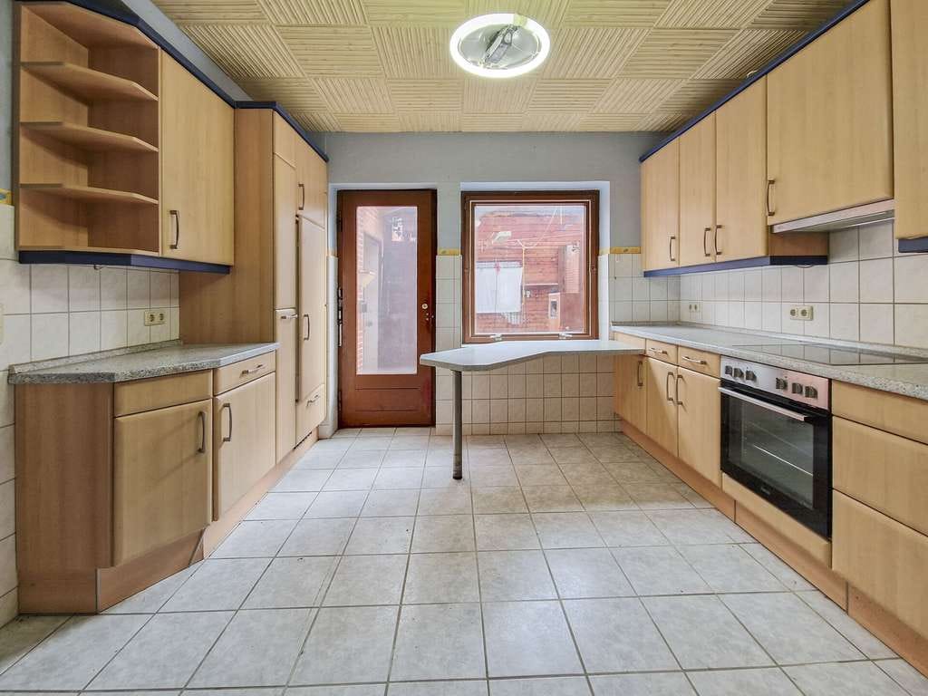 Immobilie in Lehe - 4,5-Zimmer-Einfamilienhaus mit Garage auf großzügigem 803 m² Grundstück in Lehe - Bild 3