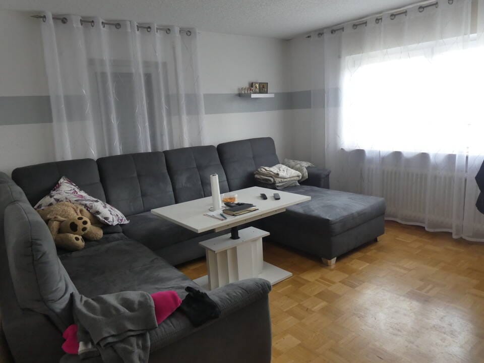 Immobilie in Osterburken - Zentrale Lage trifft Raumvielfalt: Großzügige Liegenschaft mit Einliegerwohnung! - Bild 3