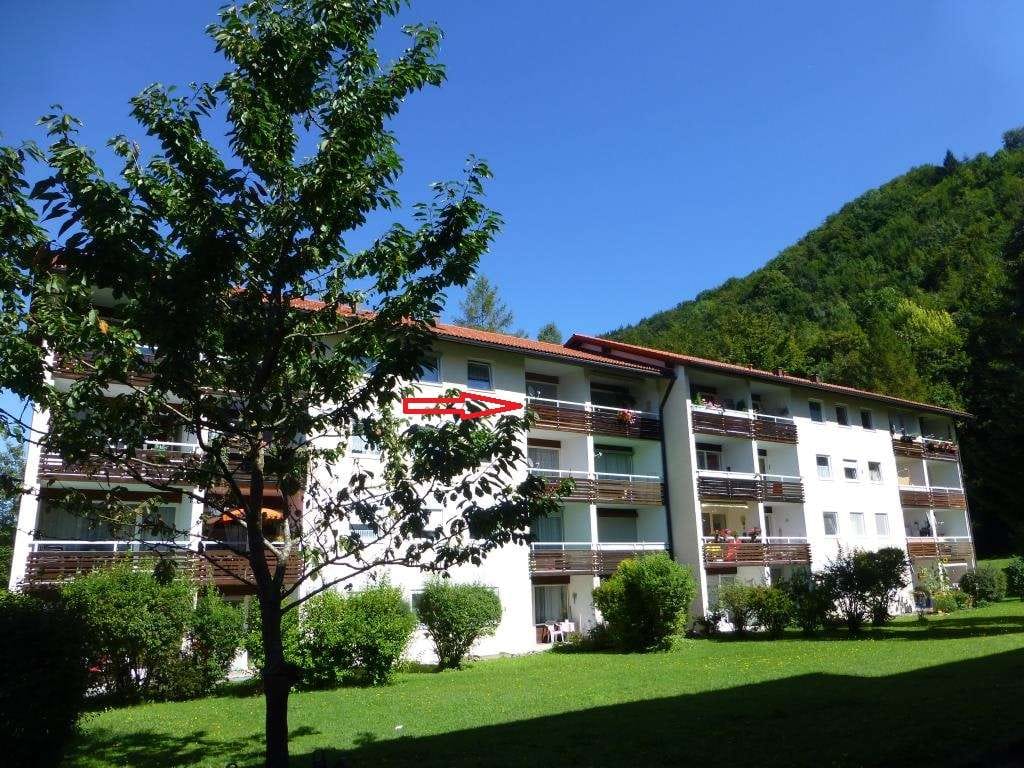 Immobilie in Kochel am See - Kochel am See, schönes 1 Zimmer Apartment mit Süd-Balkon, ruhig gelegen am Waldrand, ohne Provision! - Bild 0