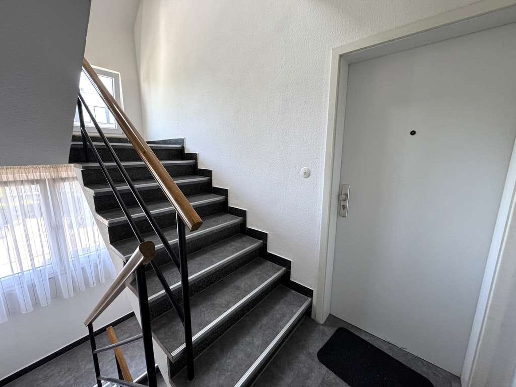 Immobilie in Salach - Kompakte 3-Zimmer-Wohnung mit Tageslichtbad und sonnigem Balkon! - Bild 4