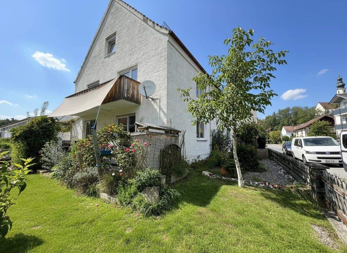 Immobilie in Kastl - Ein Zweifamilienhaus mit Geschichte – und Zukunft: Ihr Zuhause mit PV, Garten & Ausbaureserve - Bild 1