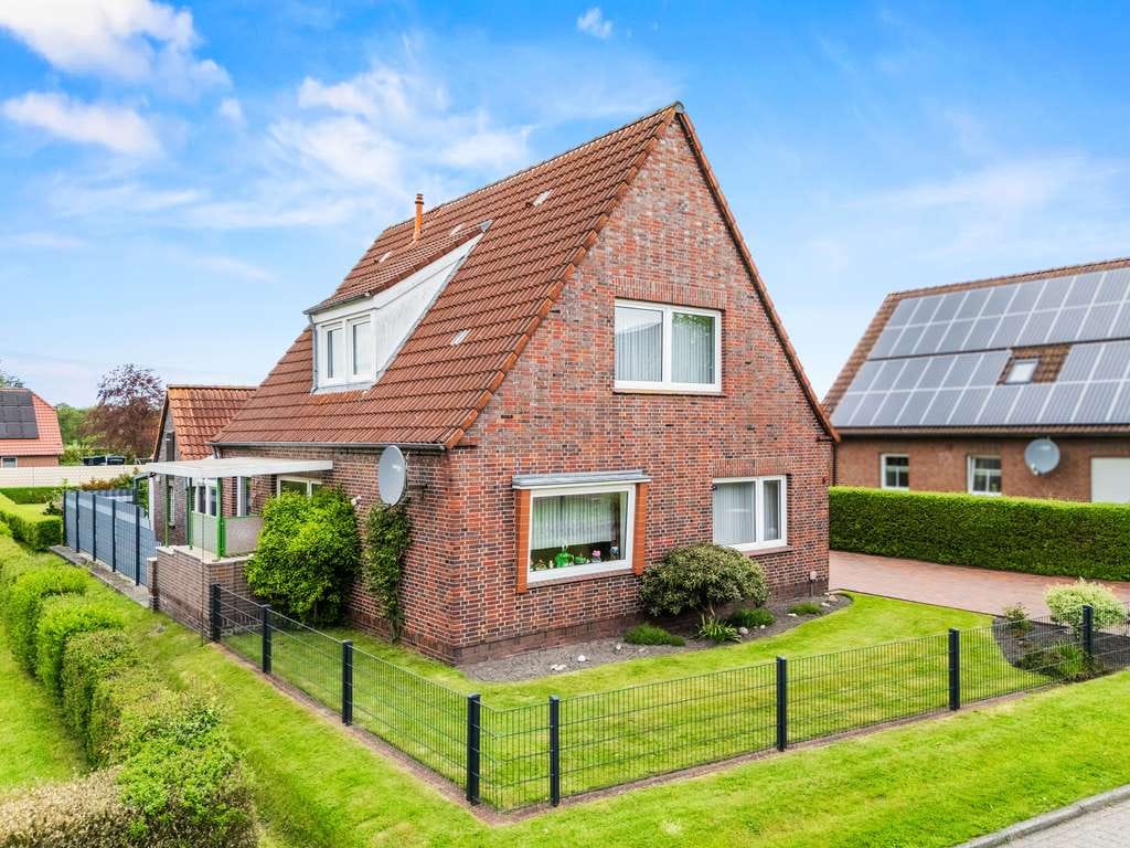 Immobilie in Rechtsupweg - Gepflegtes Einfamilienhaus mit großem Grundstück und viel Potenzial - Bild 1