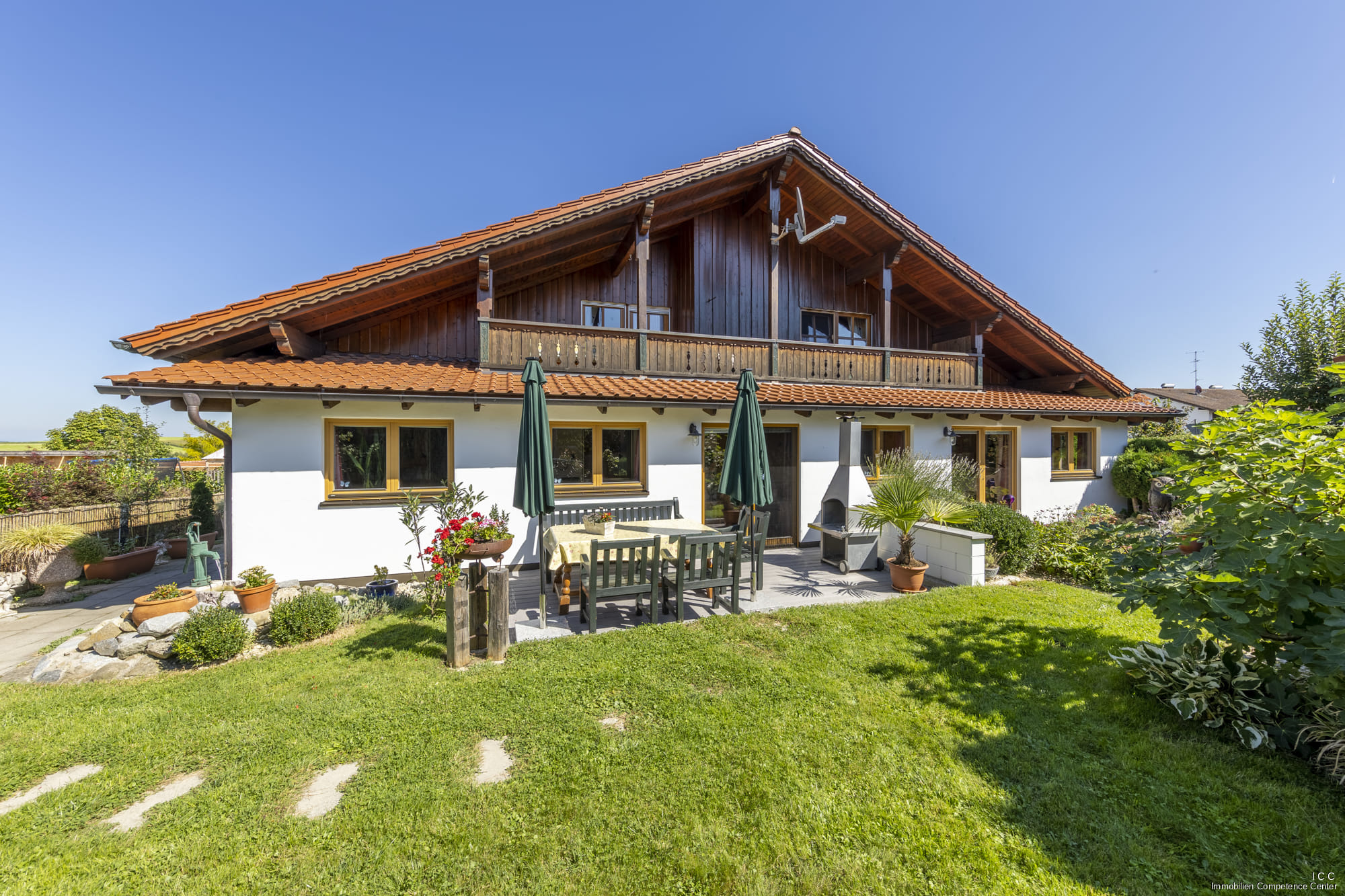 Immobilie in Kößlarn - *** VERKAUFT ***
Neuwertiges Landhaus mit neuer PV-Anlage in ruhiger Lage in Kößlarn, sofort bezugsfertig - Bild 1