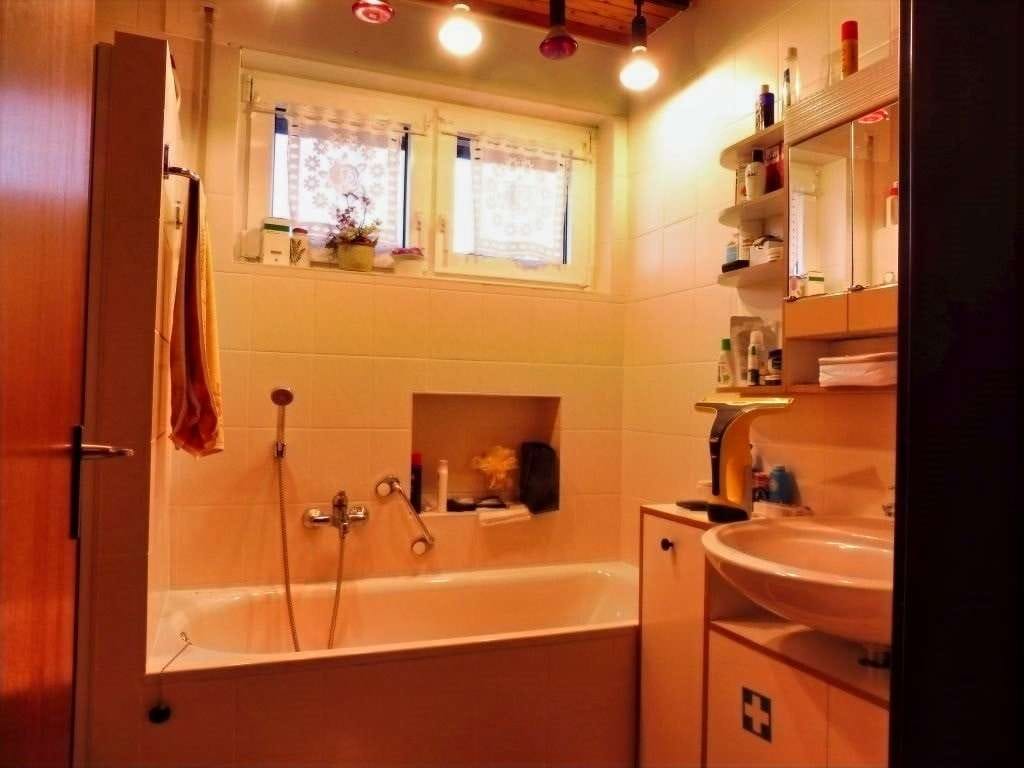 Immobilie in Kastellaun - Wohnerlebnis mit Mehrwert -
Großzügiges Einfamilienhaus mit Einliegerappartements - Bild 2