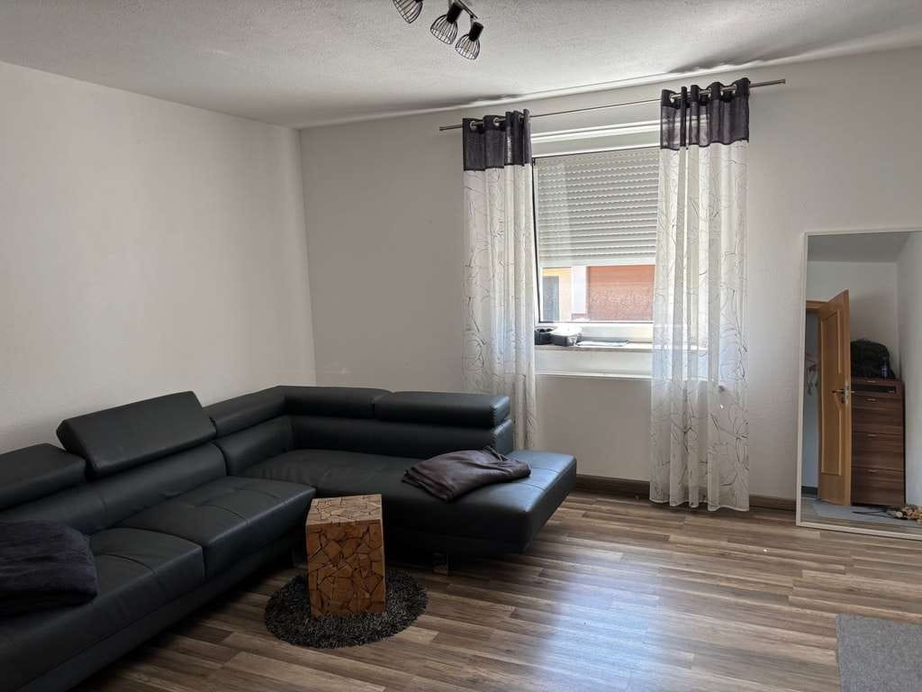 Immobilie in Münchberg - Ansprechende, modernisierte Doppelhaushälfte zur Eigennutzung mit gepflegten Garten in Münchberg - Bild 3