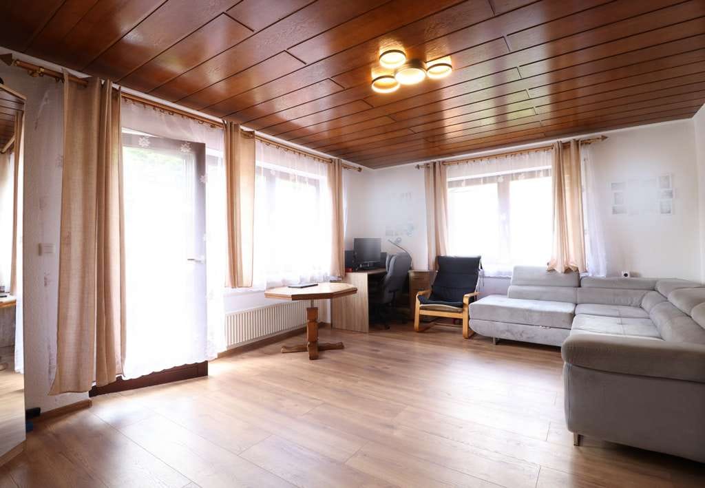 Immobilie in Oppenau - Gepflegte 3-Zimmer-Wohnung in ruhiger Lage – Licht. Ruhe. Raum - Bild 0