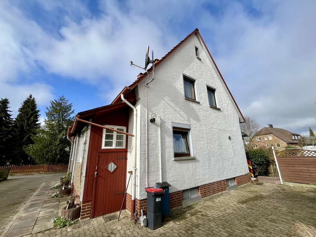 Immobilie in Bad Münder am Deister - Freistehendes Einfamilienhaus mit Einliegerwohnung und großem Grundstück im idyllischen Bakede - Bild 3