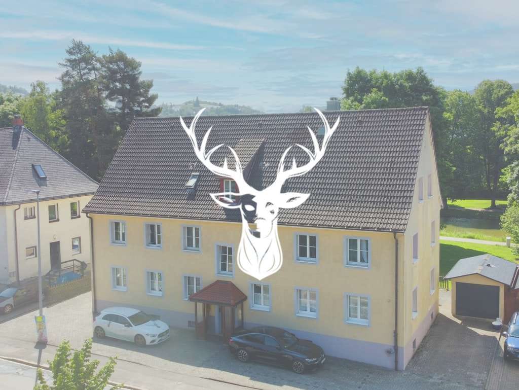 Immobilie in Titisee-Neustadt - Attraktive 5 Zi. Wohnung in naturnaher Lage von Titisee- Neustadt zu verkaufen - Bild 0