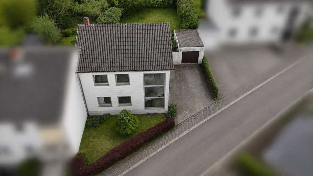 Immobilie in Kleinblittersdorf - Einfamilienhaus in Kleinblittersdorf-Sitterswald in ruhiger Lage! - Bild 0