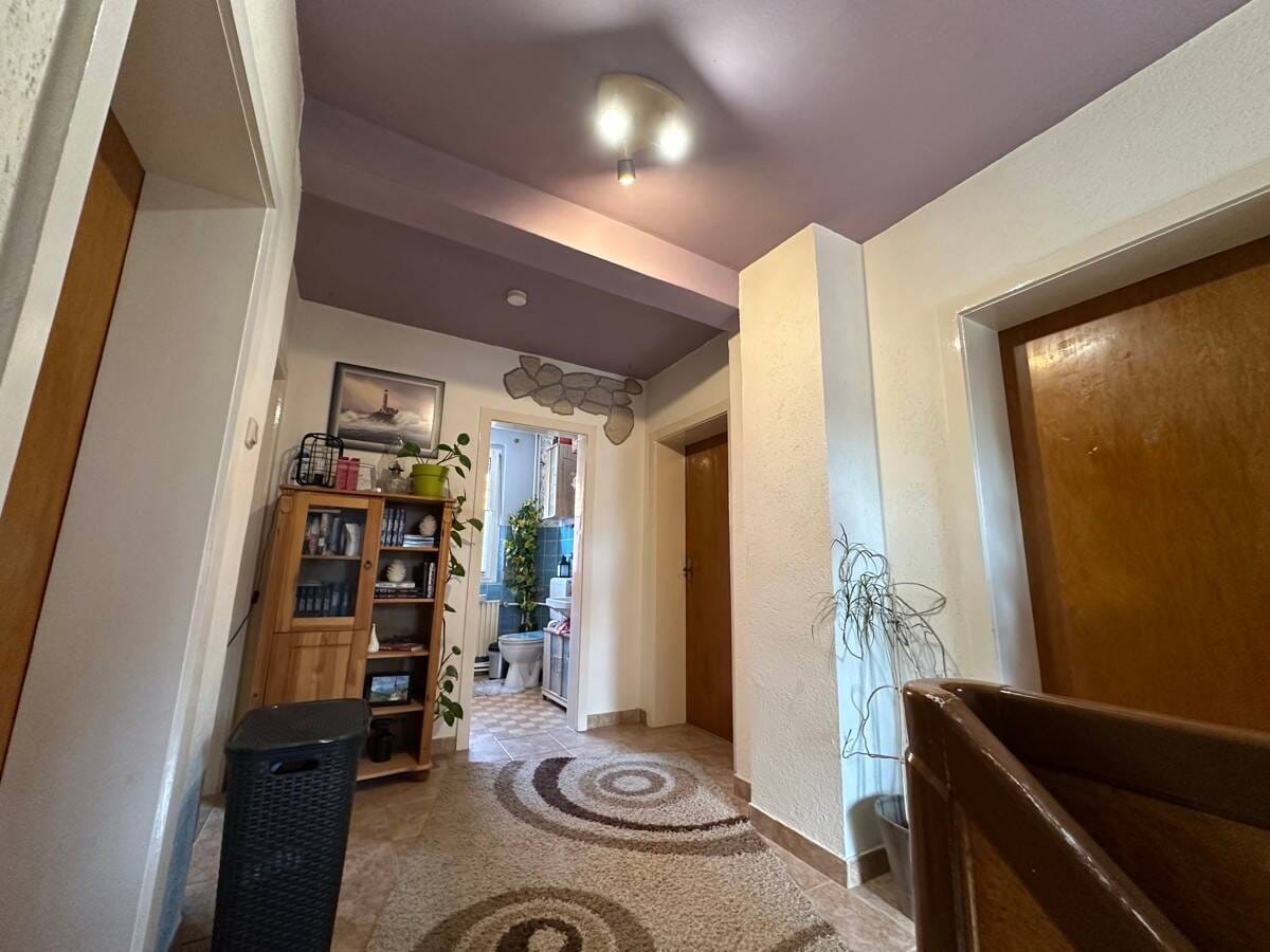 Immobilie in Waldkappel - Schönes Einfamilienhaus ca.120m²  mit Scheune und großem Grundstück ca.863m² ! - Bild 4