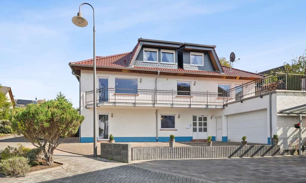 Immobilie in Katzweiler - Exklusives Einfamilienhaus – großzügig, lichtdurchflutet, in begehrter Lage - Bild 0