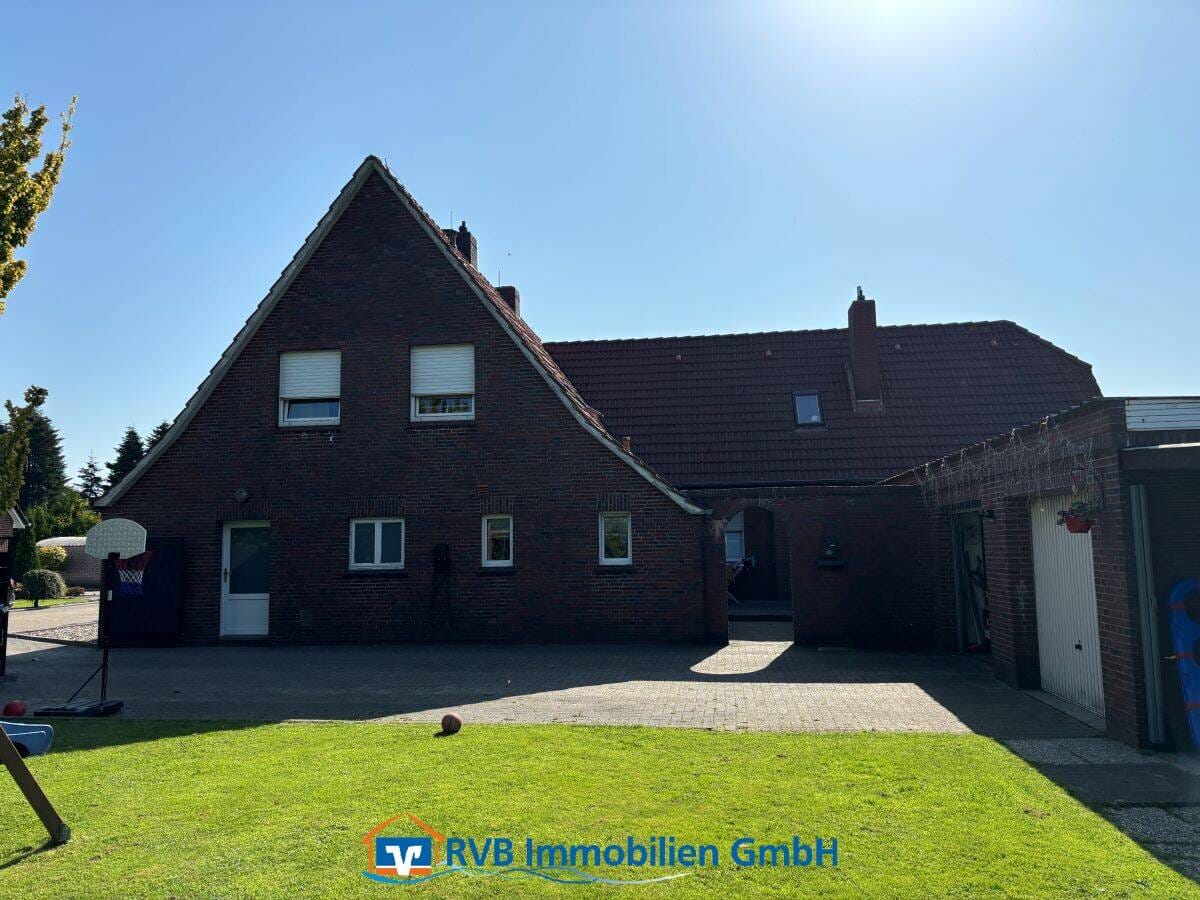 Immobilie in Wiesmoor - 2 Häuser - ein Preis - Bild 0