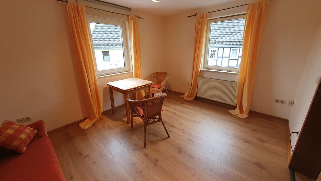 Immobilie in Kirchhundem - Geräumiges Zweifamilienhaus mit Potential in Oberhundem - Bild 4