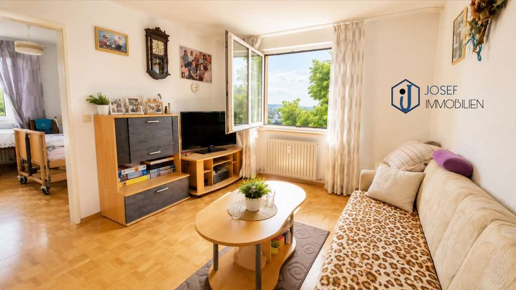 Immobilie in Süßen - Gepflegte 2-Zimmer-Eigentumswohnung mit Balkon und Aufzug in gefragter Wohnlage von Süßen! - Bild 0