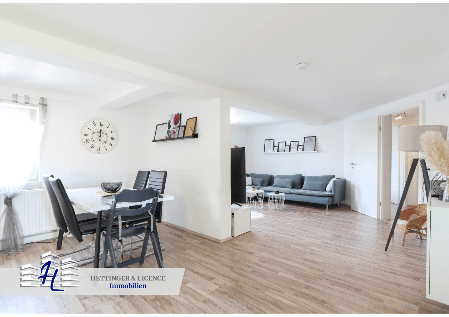 Immobilie in Uffenheim - "Investieren in Uffenheim: 5-Zimmer-Dachgeschosswohnung, kernsaniert & vermietet" - Bild 0