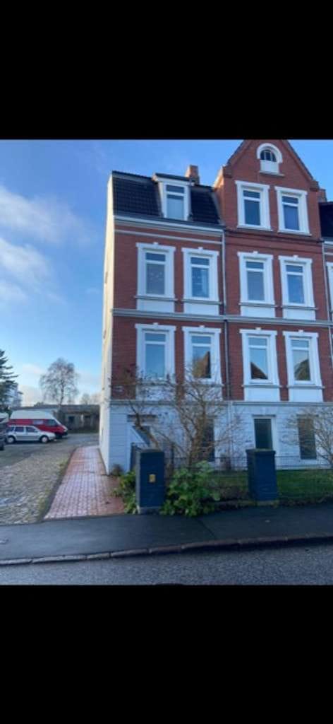 Immobilie in Molfsee - MFH in Hassee - 6 Wohnungen (1 Wohnung frei, 1 Baugenehmigung) Nach Teilung 9 Wohnungen möglich - Bild 4