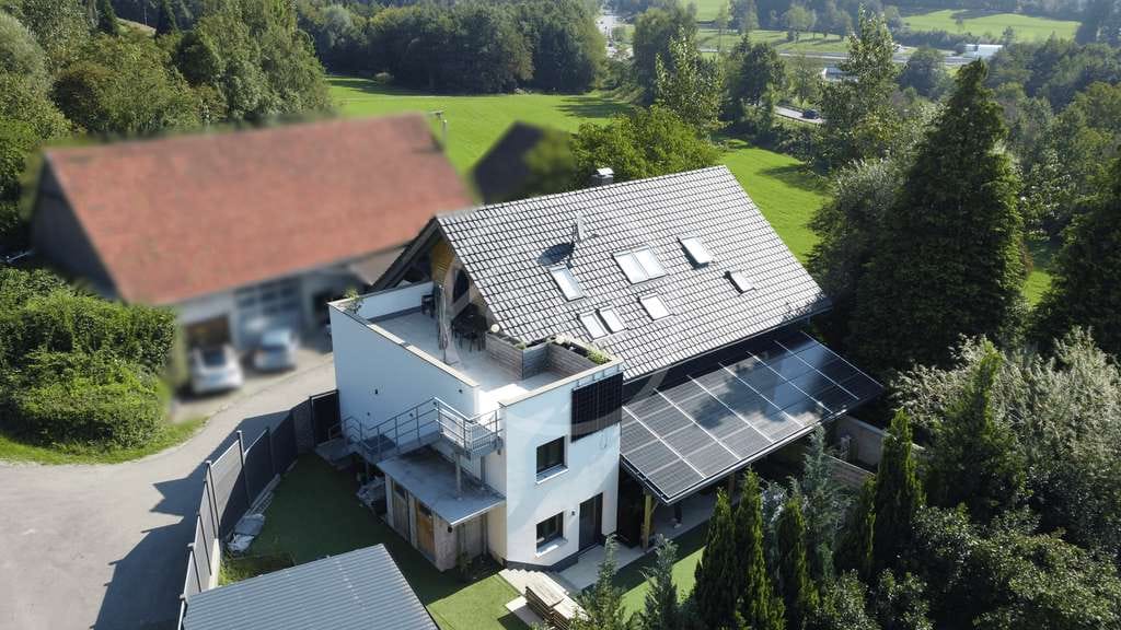 Immobilie in Weißensberg - Historisches Anwesen mit drei Wohneinheiten, hochwertiger Technik und vielseitigem Nutzungskonzept - Bild 1