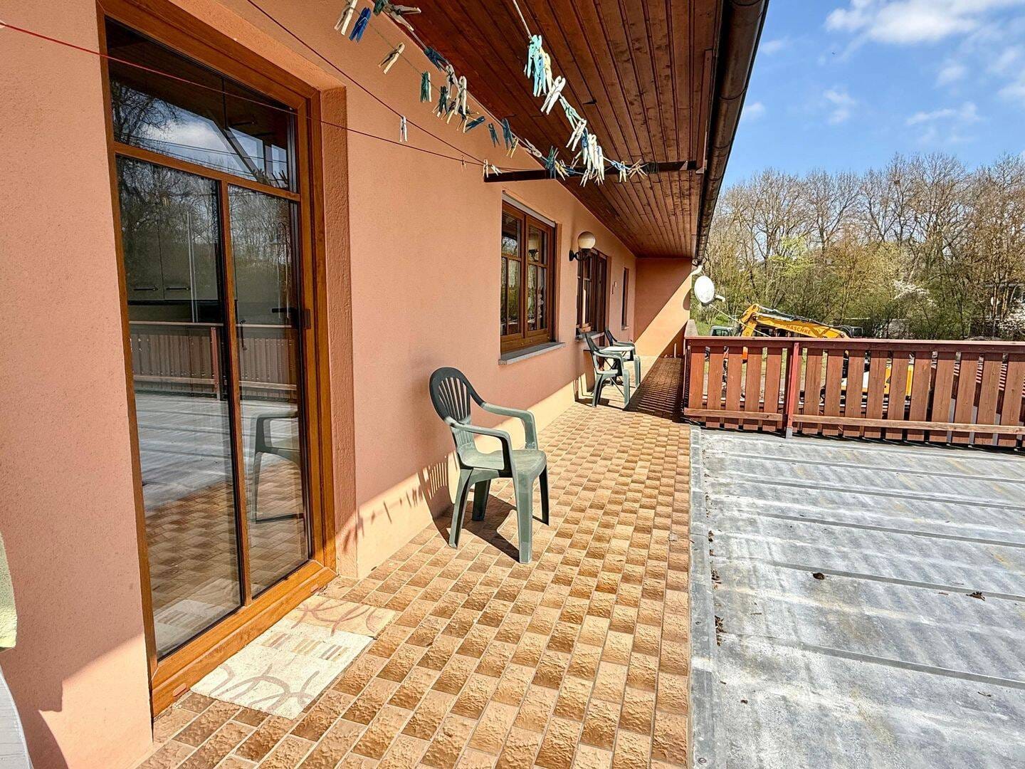 Immobilie in Bad Königshofen im Grabfeld - Mehrfamilienhaus mit Gewerbe in 97631 Bad Königshofen - Bild 4