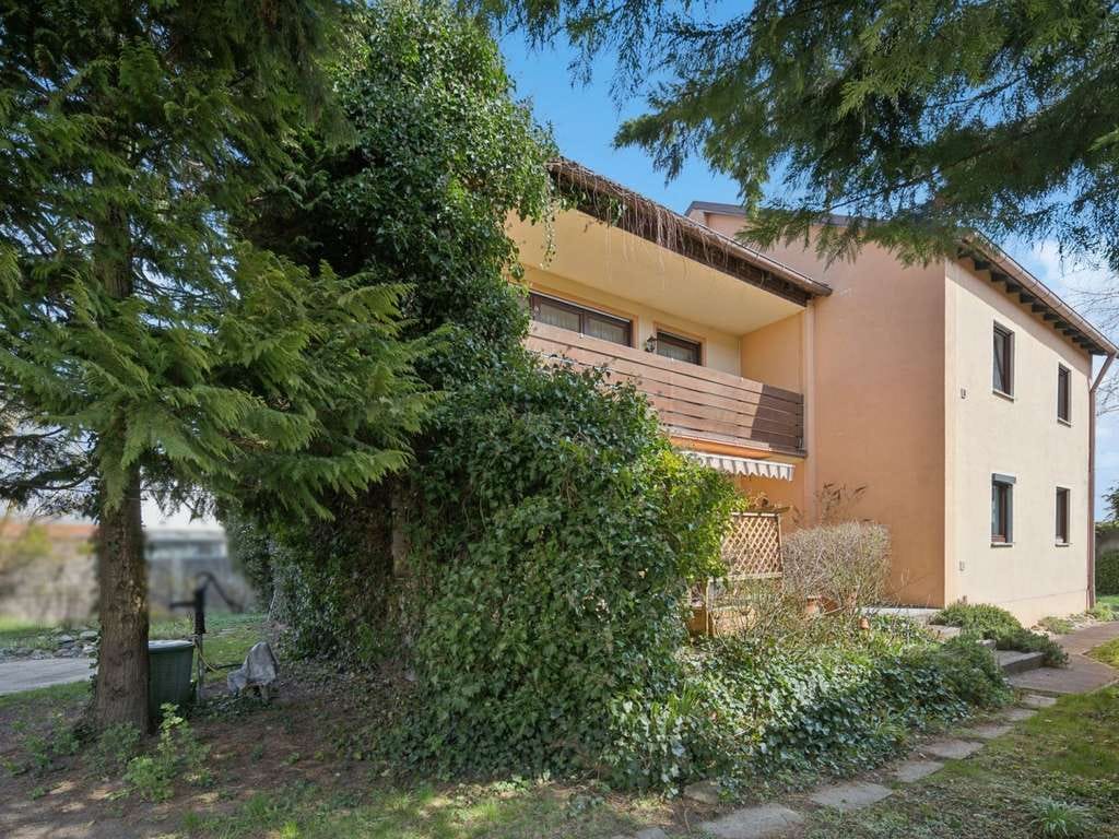 Immobilie in Hallbergmoos - Wunderschönes Zweifamilienhaus in begehrter und ruhiger Lage von Hallbergmoos - Bild 2