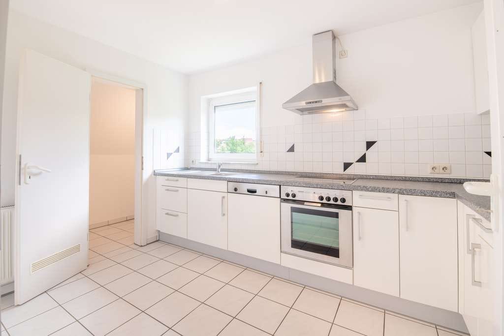 Immobilie in Waldstetten - ++DAS WOHNZIMMER – EIN TRAUM - UND ÜBER IHNEN? - NIEMAND!++ - Bild 2