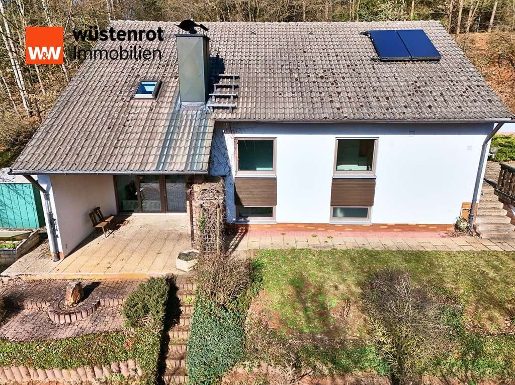 Immobilie in Auerbach in der Oberpfalz - Großzügiges Einfamilienhaus mit dem besonderen Pfiff wartet auf Sie! - Bild 1