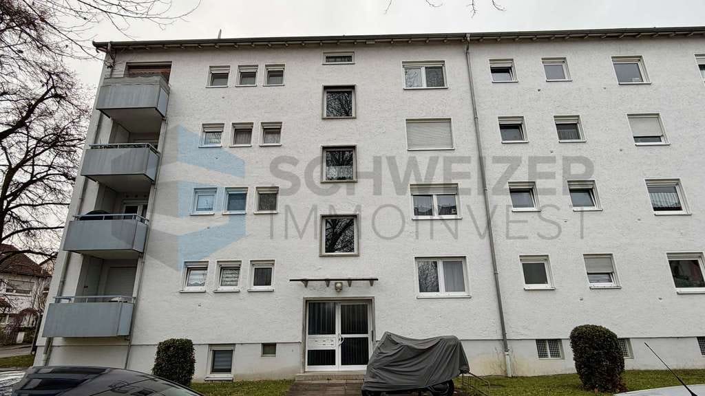 Immobilie in Möglingen - Perfekt für Familien: 4-Zimmer-Wohnung in Möglingen mit zwei Balkonen & zwei Stellplätzen! - Bild 0