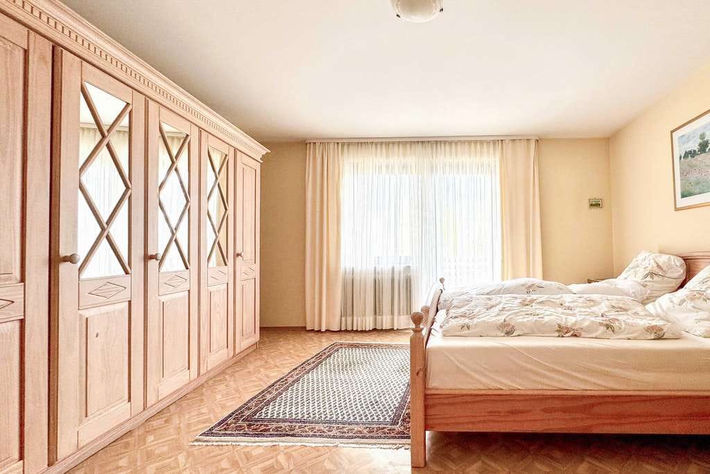 Immobilie in Treffelstein - Raum für Familie und Ideen - großzügiges Ein- bis Zweifamilienhaus  - Bild 4