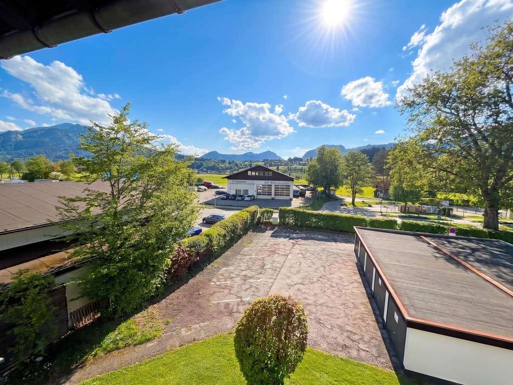 Immobilie in Oberstdorf - Modernisierte 2-Zimmer-Wohnung mit Bergpanorama - Bild 2