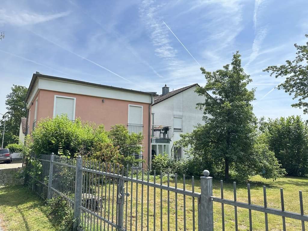 Immobilie in Plattling - 2 Häuser m. 340 m2 Wfl. m. ca. 1.000 m2 Grundstück in zentraler u. ruhiger Lage - derzeit vermietet! - Bild 2