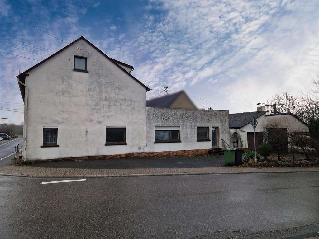 Immobilie in Schenkelberg - Geräumiges Einfamilienhaus für Selbermacher und Alleskönner! - Bild 1