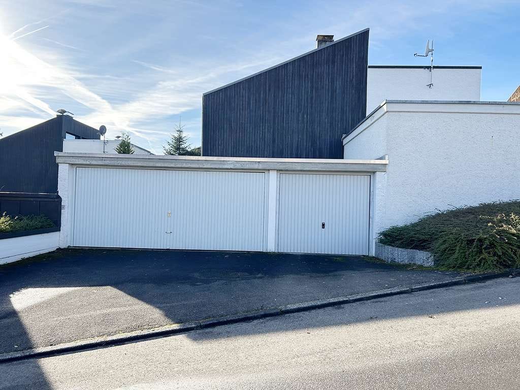 Immobilie in Schönaich - Schönaich: „Außergewöhnliches Split-Level-Architektenhaus 
mit Dachterrasse, Doppelgarage" - Bild 2