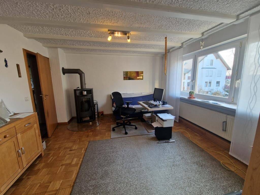 Immobilie in Neuenburg am Rhein - Großzügiges Stadthaus mit Scheune und Garagen - Bild 2