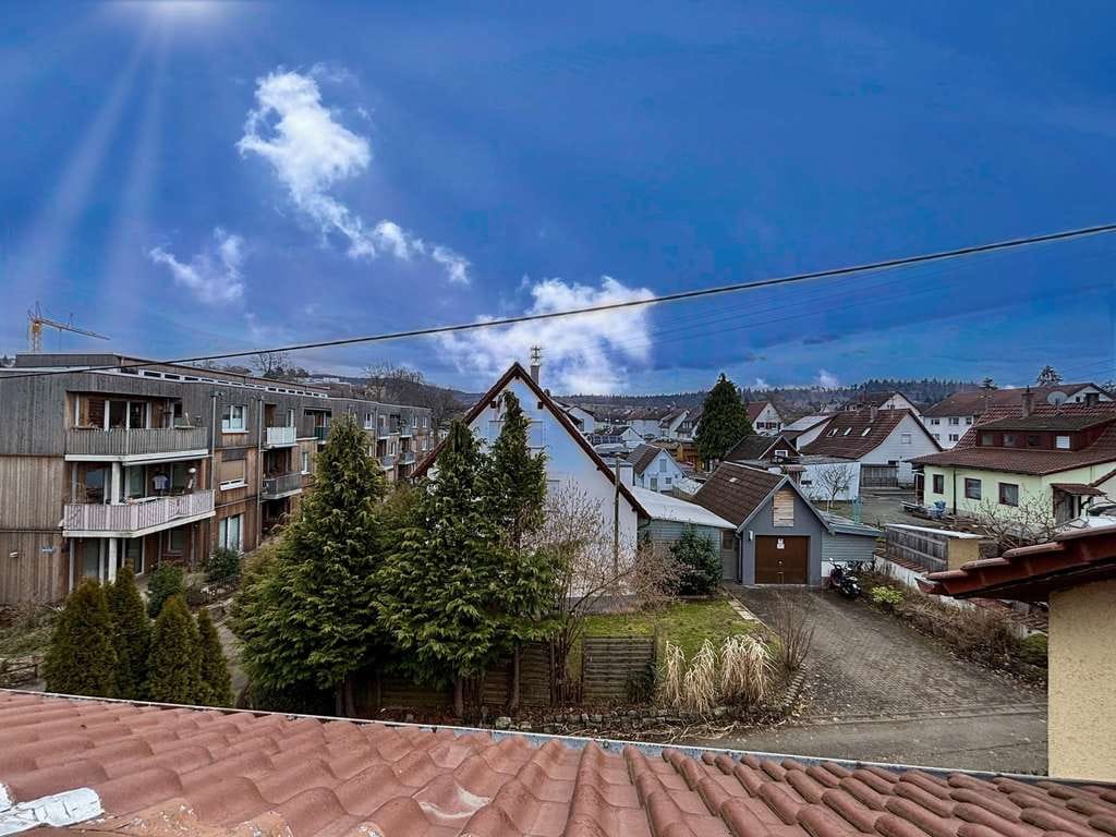 Immobilie in Balingen - Zentrumsnah wohnen oder investieren: 2-Zimmer-Dachgeschosswohnung mit Loggia in Balingen!  - Bild 3
