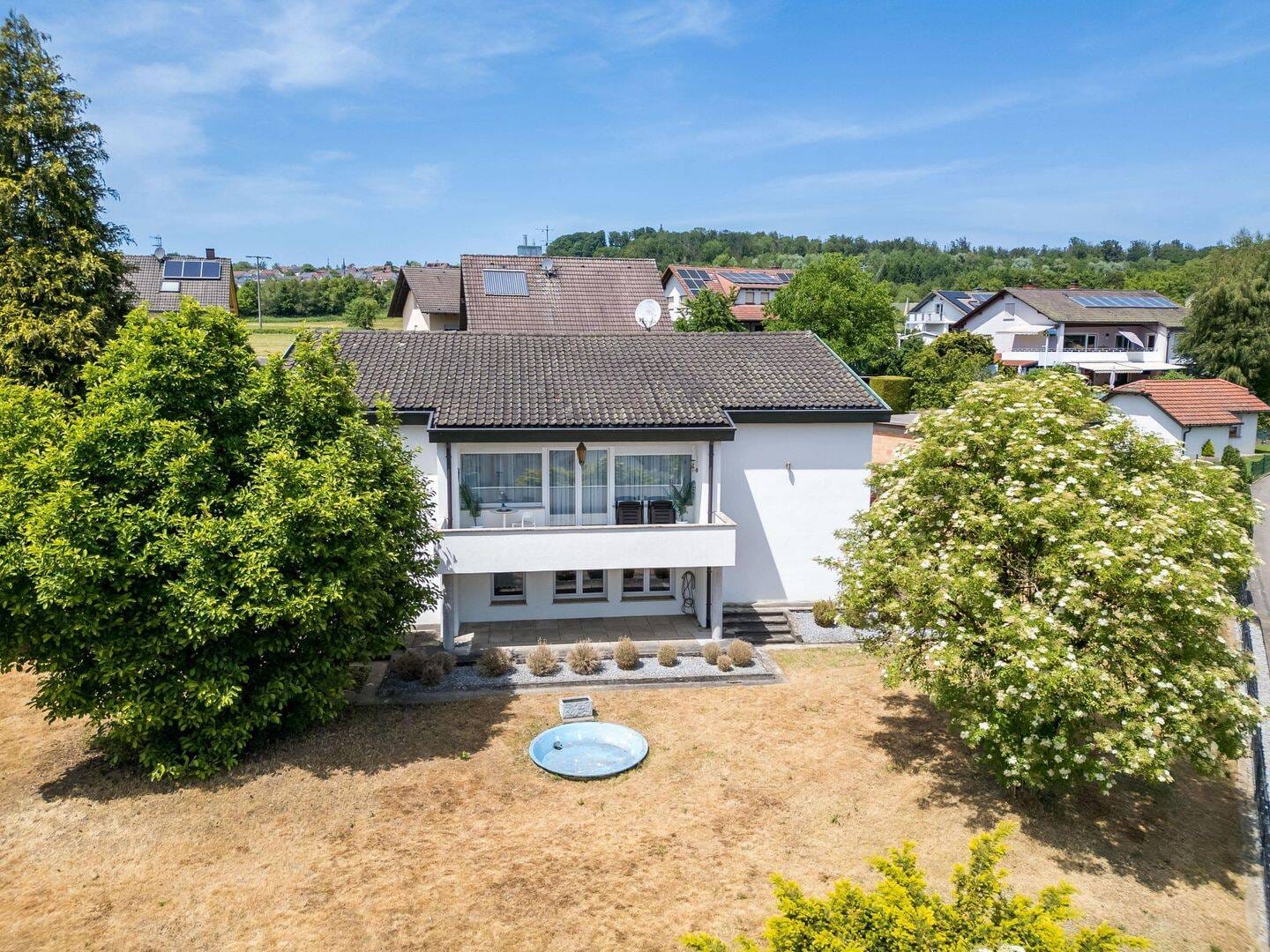 Immobilie in Laufenburg (Baden) - Design trifft Weitläufigkeit: Modernisierte Wohnperle mit 233 qm Wohnfläche - inkl. Video! - Bild 2