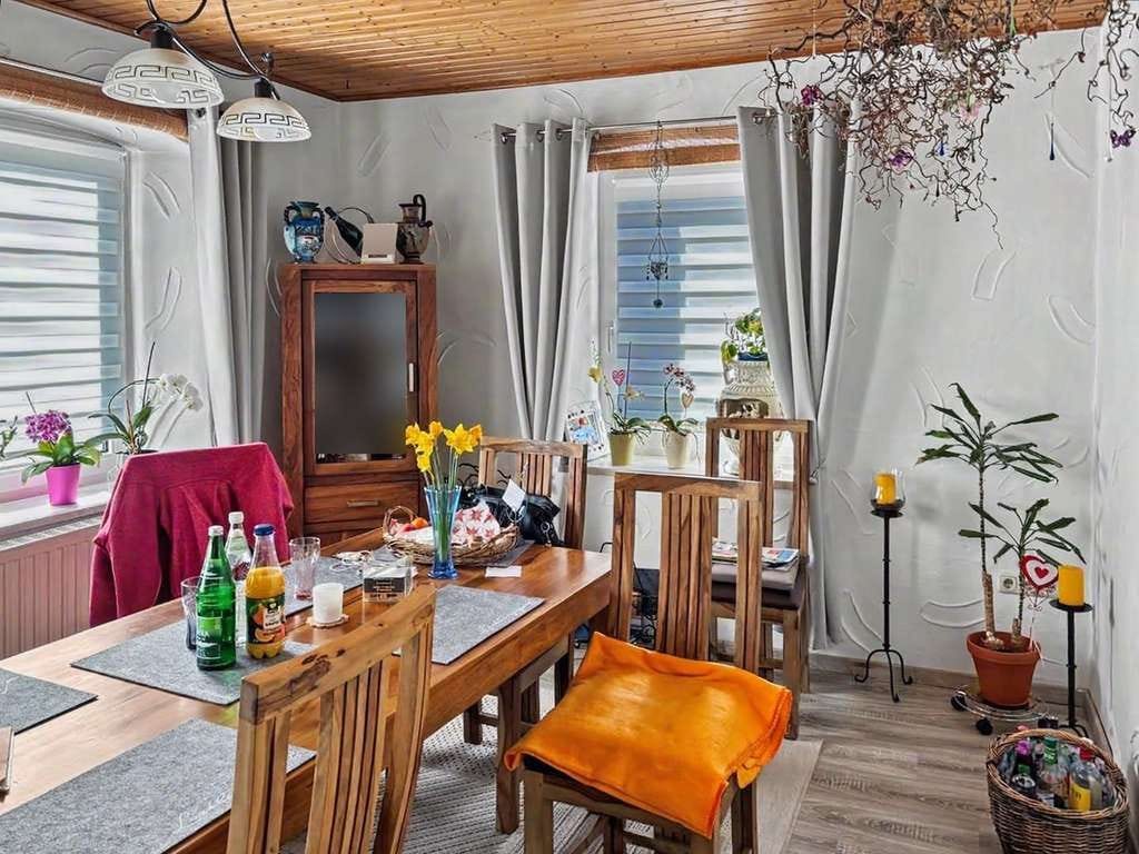 Immobilie in Weißenstadt - Gepflegtes 3-Fam.-Haus in beliebter Wohnlage mit schönem Garten in Weißenstadt - zeitnah bezugsfrei - Bild 3