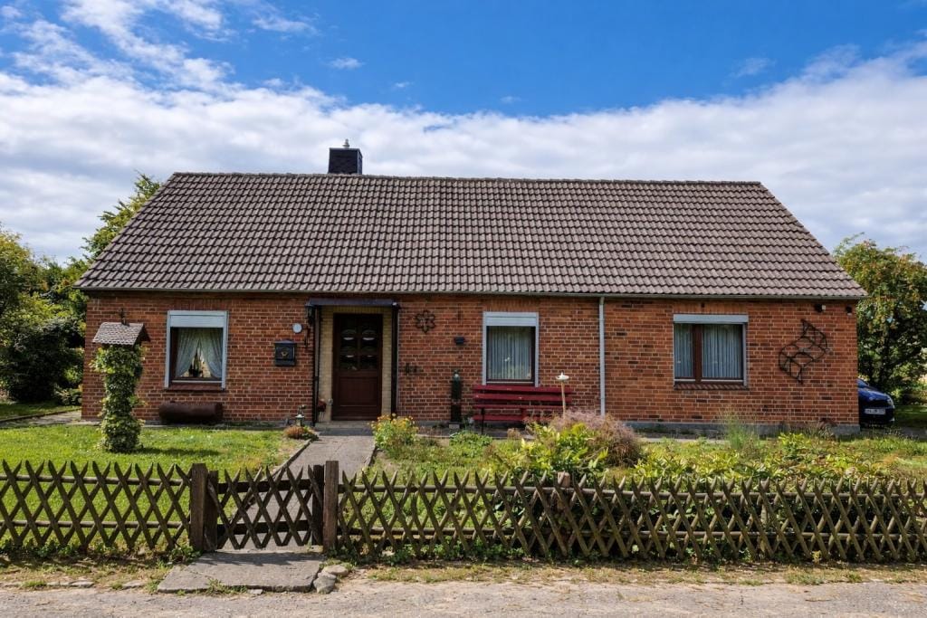 Immobilie in Bosau - Einfamilienhaus freistehend in Bosau - Bild 0