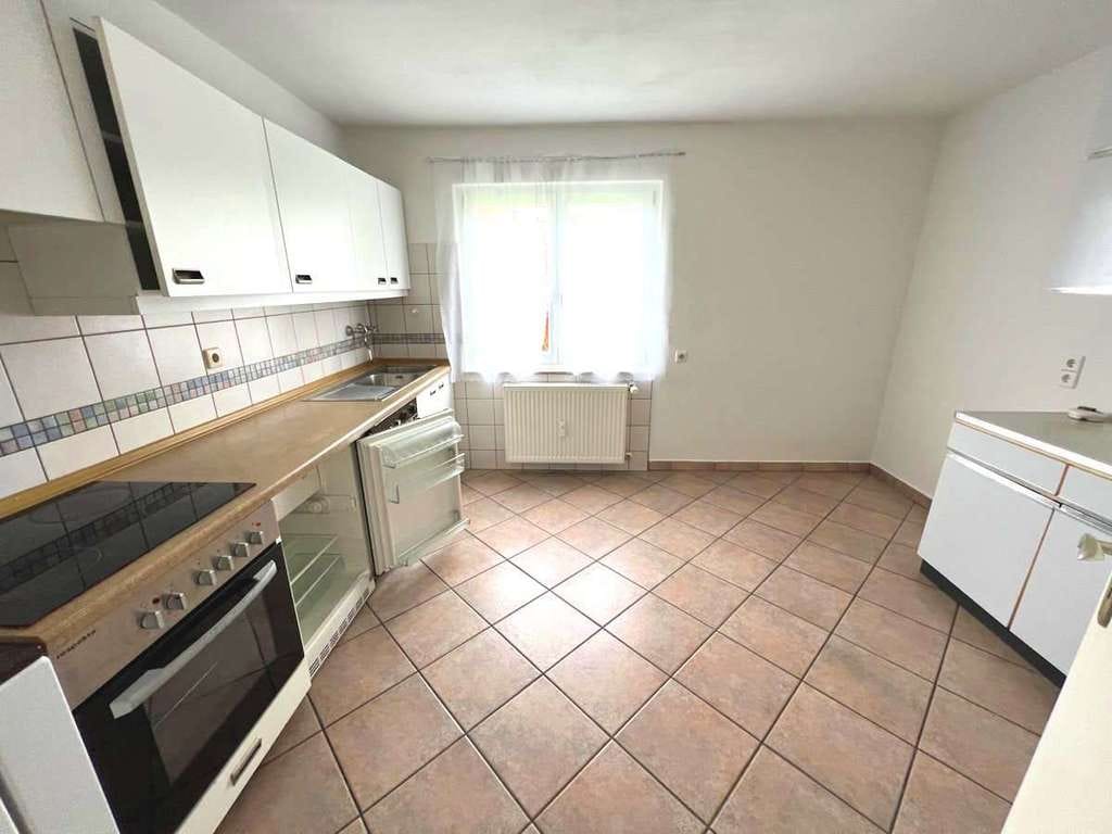 Immobilie in Berghaupten - +++ sonniges Mehrfamilienhaus mit großem Garten, Terrasse, EBK und Garagen in Berghauten +++ - Bild 3