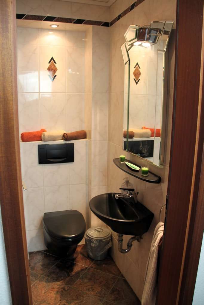 Immobilie in Holenberg - Ein Platz zum Ankommen Familienhaus mit Biotopgarten, Sauna und Naturgarten - Bild 2