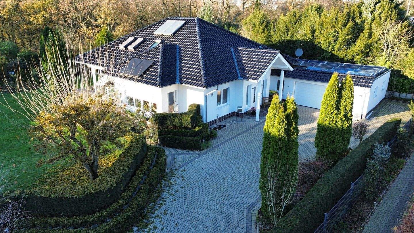 Immobilie in Dötlingen - Traumhafter Bungalow in exklusiver Lage in Dötlingen - Energieklasse A+ - Bild 0