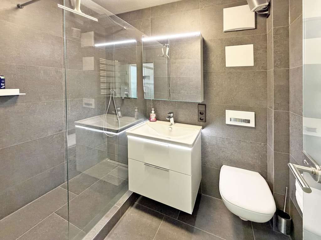 Immobilie in Oberstdorf - Bergblick, Balkon & Tiefgarage – Charmantes Apartment in Oberstdorf - Bild 4