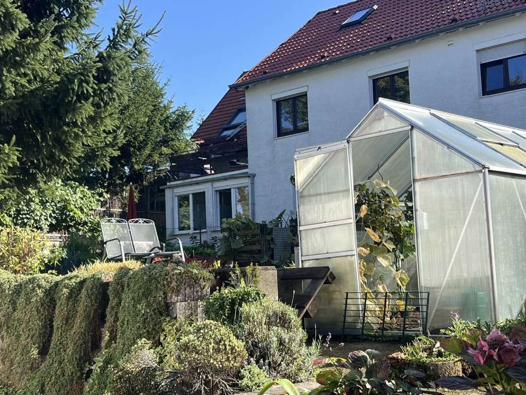 Immobilie in Erkenbrechtsweiler - Gemütliche 4-Zimmer-Terrassenwohnung mit Stellplatz – naturnah wohnen - Bild 3