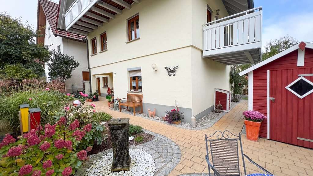 Immobilie in Bad Wurzach - Zwei Wohneinheiten mit vielfältigen Nutzungsmöglichkeiten in Hauerz - Bad Wurzach! - Bild 4