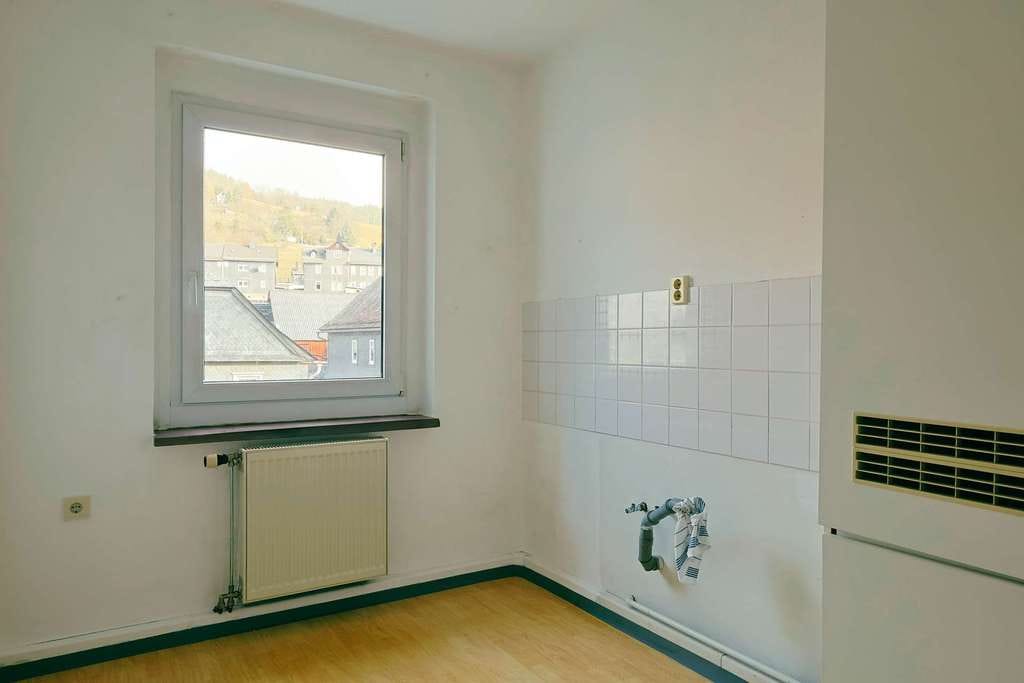 Immobilie in Probstzella - Bezugsfreie 2-Zimmer-Wohnung in zentraler Lage - Bild 2