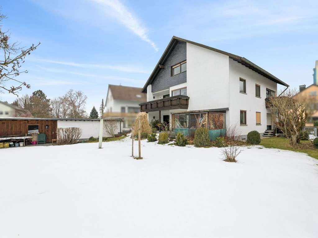 Immobilie in Neustadt bei Coburg - Attraktives 3-Familienhaus mit großzügigem Grundstück in Neustadt bei Coburg - Bild 2