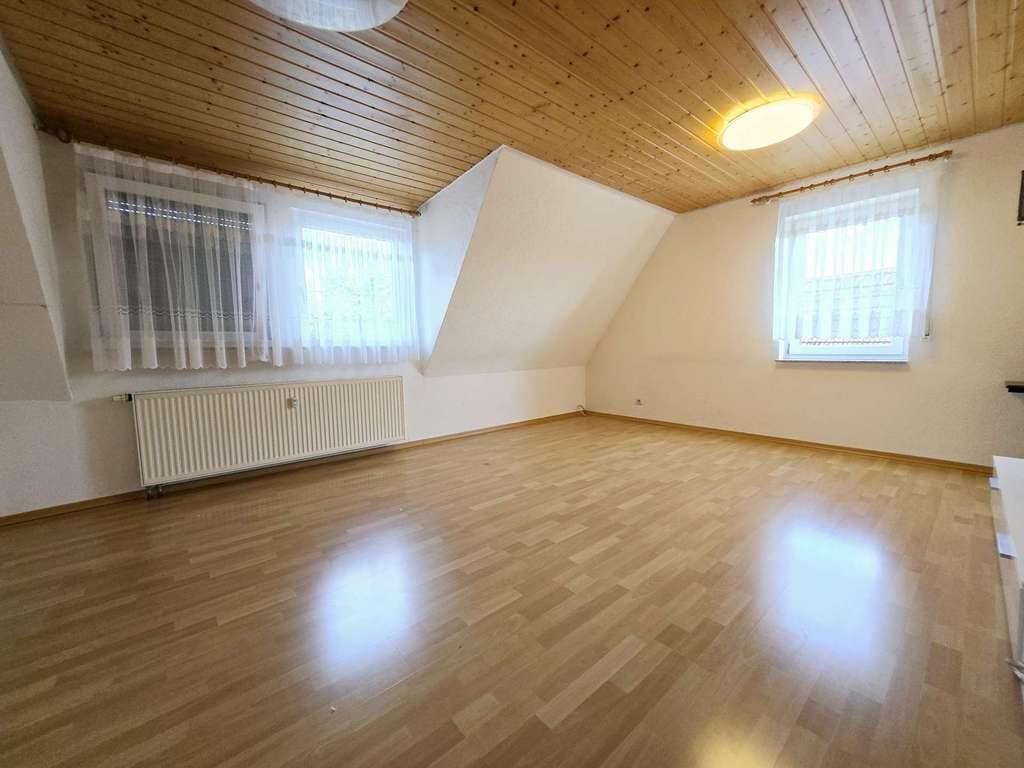 Immobilie in Wildberg - Geräumige 5-Zimmer-Maisonette in Effringen zu verkaufen... - Bild 0