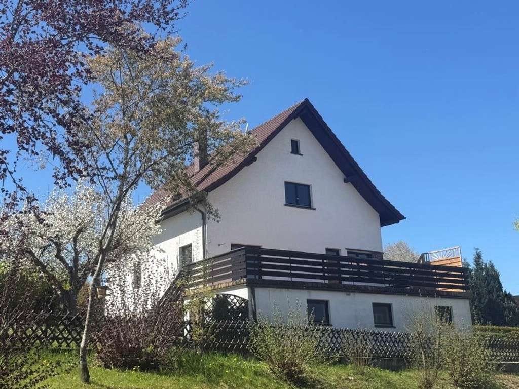 Immobilie in Viechtach - Wohnen mit Charakter: Einfamilienhaus in Viechtach - Bild 1