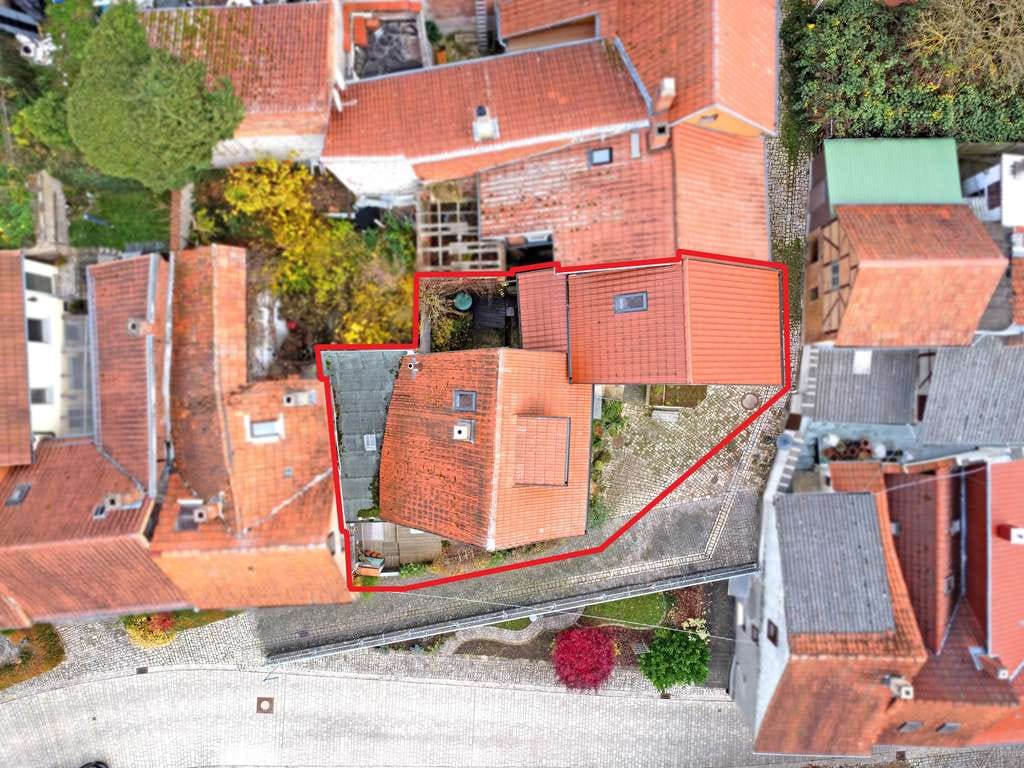 Immobilie in Treffurt - Historisches Fachwerkensemble: Sanierte Wohnidylle trifft kreatives Ausbaupotenzial - Bild 1