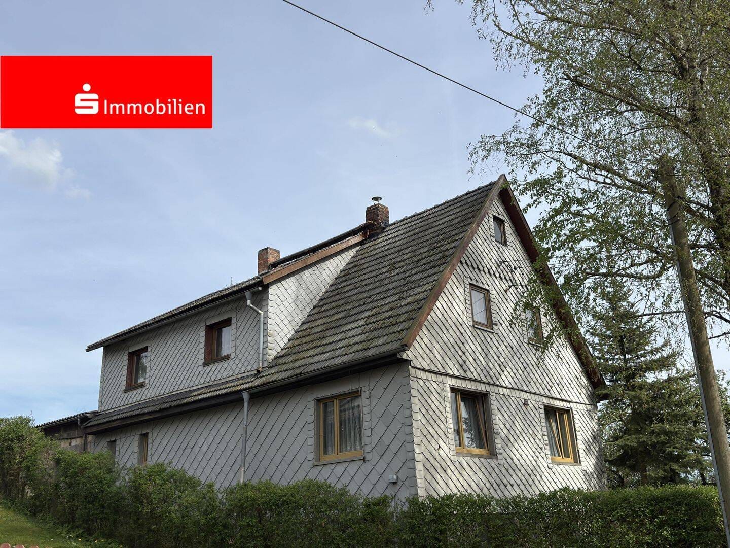 Immobilie in Römhild - Sanierungsbedürftiges Einfamilienhaus in traumhafter Alleinlage - Bild 0